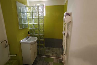 Apartament cu 2 camere decomandat în Central - 1