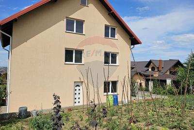 Casă individuală cu 12 camere cu Canalizare în Sfântu Ilie - 44