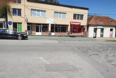 Spațiu comercial, de 90 mp, în Central - 1