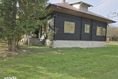 Casă cu 7 camere cu Teren 3800 Mp în Central - 16