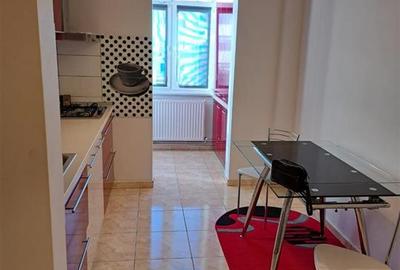 Apartament cu 3 camere decomandat, mobilat în Baza 3 - 2