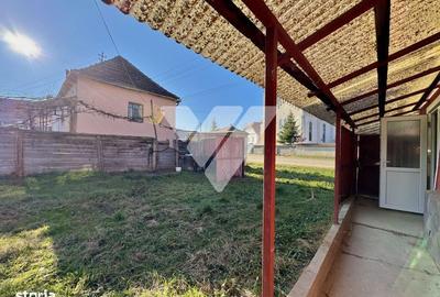 Casă cu 2 camere cu Teren 395 Mp în Șeica Mare - 1
