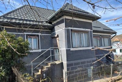 Casă cu 2 camere cu Teren 1053 Mp în Moldovenești - 8