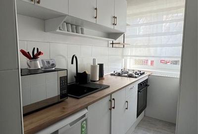 Apartament cu 3 camere semidecomandat în Central - 8