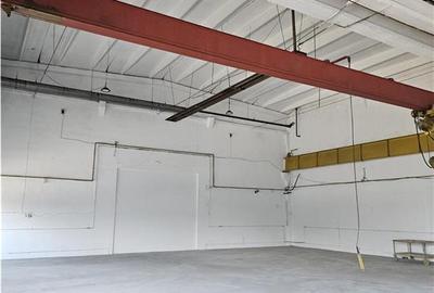 Spațiu industrial, de 750 mp, în Industrial Est - 3