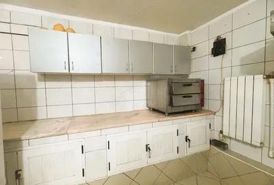 Spațiu comercial, de 175 mp, în Central - 16