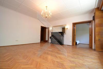 Apartament cu 4 camere semidecomandat, mobilat în Victoriei - 2