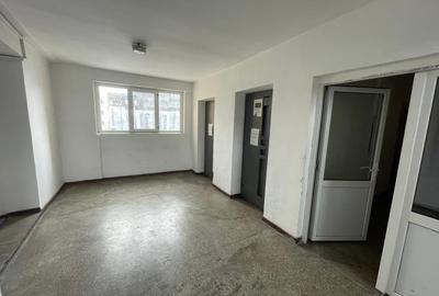 Garsonieră semidecomandată, mobilată în Vitan - 12