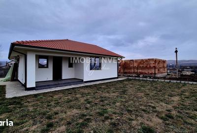 Casă cu 3 camere cu Teren 365 Mp în Central - 3