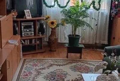 Casă individuală cu 6 camere cu Canalizare în Militari