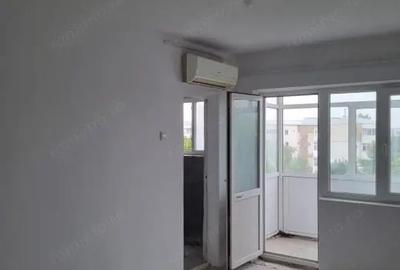 Apartament cu 3 camere decomandat în Orizont