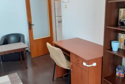 Garsonieră decomandată, mobilată în Drumul Taberei - 6