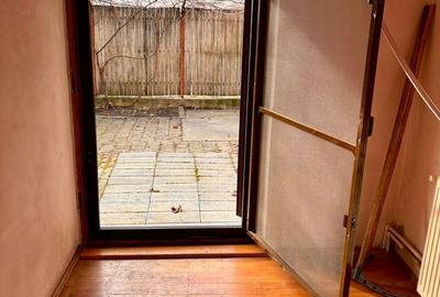 Casă cu 3 camere cu Teren 138 Mp în Central - 2