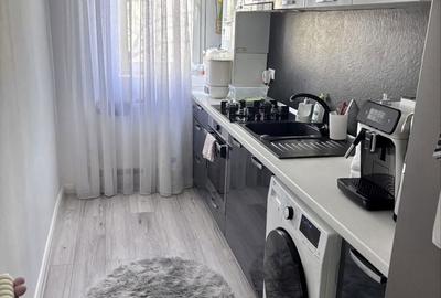 Apartament cu 3 camere decomandat în Ostroveni - 8