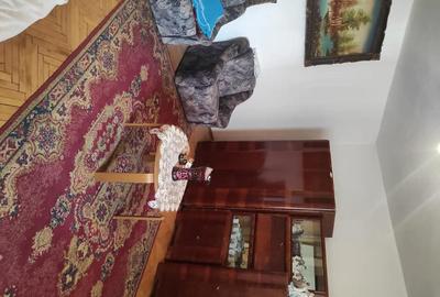 Apartament cu 3 camere decomandat în Central - 2