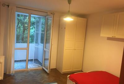 Apartament cu 4 camere semidecomandat în Costin Georgian - 8