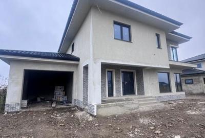 Casă cu 5 camere cu Teren 500 Mp în Central - 3