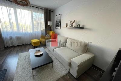 APARTAMENT 2 CAMERE -SALA PALATULUI - 13