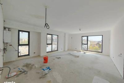Apartament cu 3 camere semidecomandat în Aviației