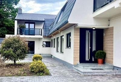 Bucurestii Noi-  Damaroaia, 5 camere- 350 m teren - 450 mp construiti - 8
