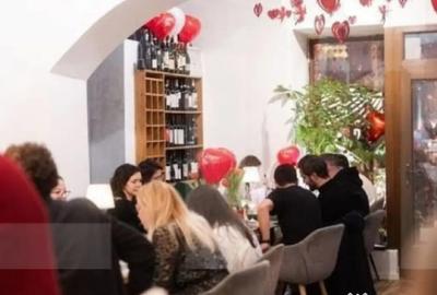 Spațiu comercial, de 125 mp, în P-ța Unirii - 3