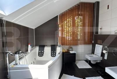 Casă cu 4 camere cu Teren 720 Mp în Central - 10