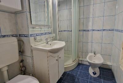 Apartament cu 3 camere decomandat în Central - 9