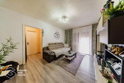 Apartament cu 3 camere semidecomandat, mobilat în Aurel Vlaicu