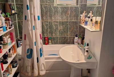 Apartament cu 4 camere decomandat în Central - 3