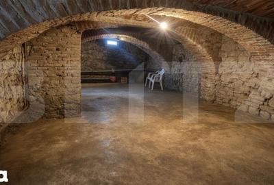 Casă cu 4 camere cu Teren 900 Mp în Central - 6