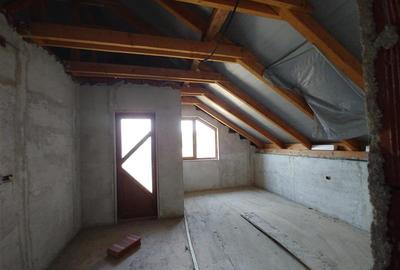Casă individuală cu 5 camere cu Teren 4316 Mp în Petreu - 5