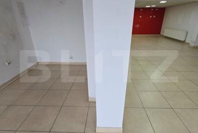 Spațiu comercial, de 73 mp, în Central