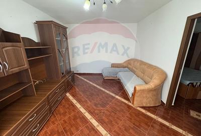 Apartament cu 3 camere de vanzare - 8