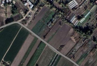 Teren de 2000 mp, în Central