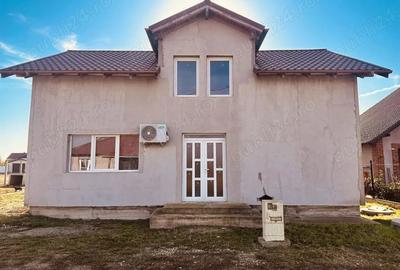 Casă cu Teren 552 Mp în Leș - 5