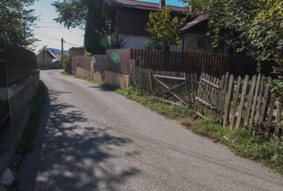 Teren agricol intravilan de 3852 mp, în Poiana