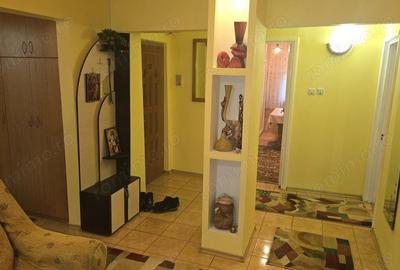 Apartament cu 4 camere decomandat în Micro 15 - 6