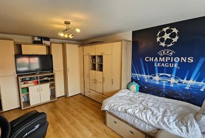 Apartament cu 3 camere decomandat în Centrul Civic - 2