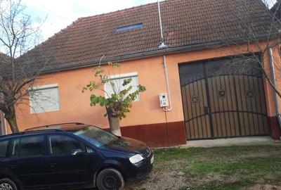 Casă cu 4 camere în Urviș de Beiuș - 1