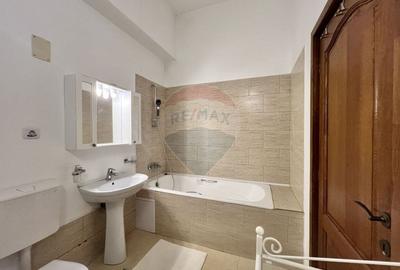 Casa atipica, spatioasa si versatila in comuna Pasarea (Branesti) - 45