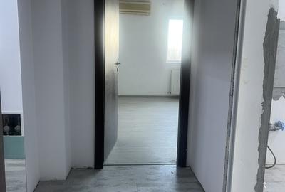 Apartament cu 3 camere decomandat în Sebastian - 8