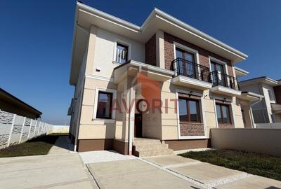 Duplex cu 5 camere cu Canalizare în Moșnița Nouă - 2