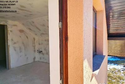 Casă cu 5 camere cu Teren 1400 Mp în Central - 1