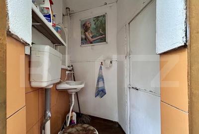 Casa cu 3 camere si atelier mecanic, 100 mp, zona Republicii - 2