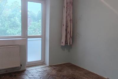 Apartament cu 3 camere decomandat în Central - 2