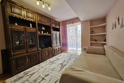 Apartament cu 3 camere decomandat în Girocului - 1