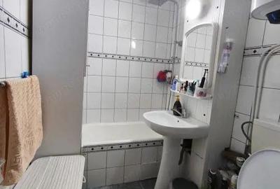 Apartament cu 3 camere decomandat în Central - 8