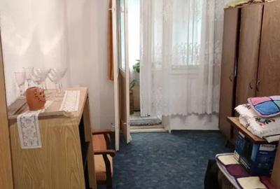 Apartament cu 3 camere decomandat în George Enescu - 2