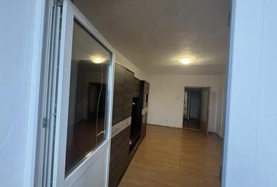 Apartament cu 2 camere decomandat în Triaj - 1