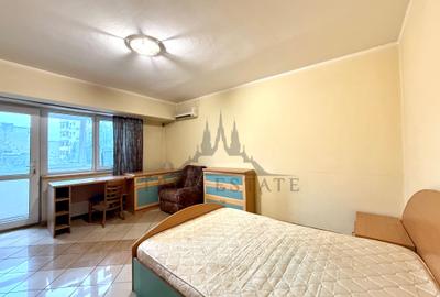 Garsoniera Banu Manta cu vedere pe spate - 18